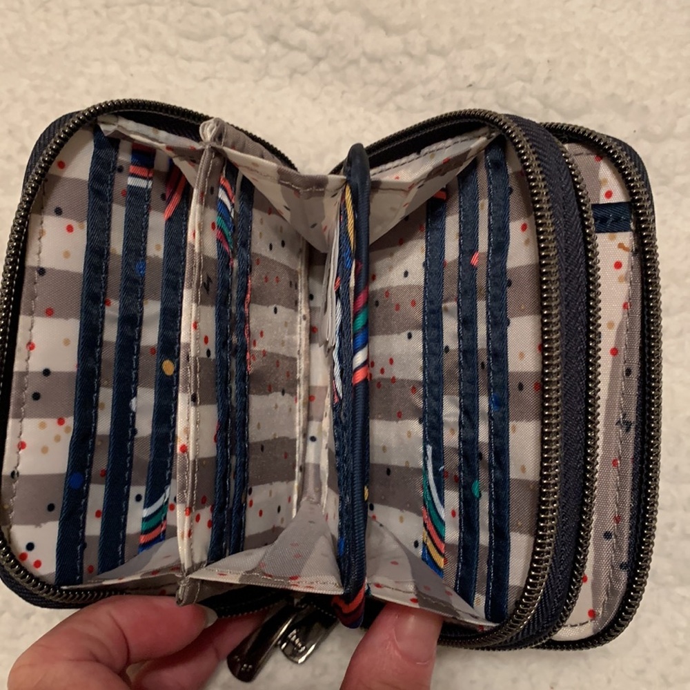 Lug Splits Wallet Rainbow Pattern - image 4